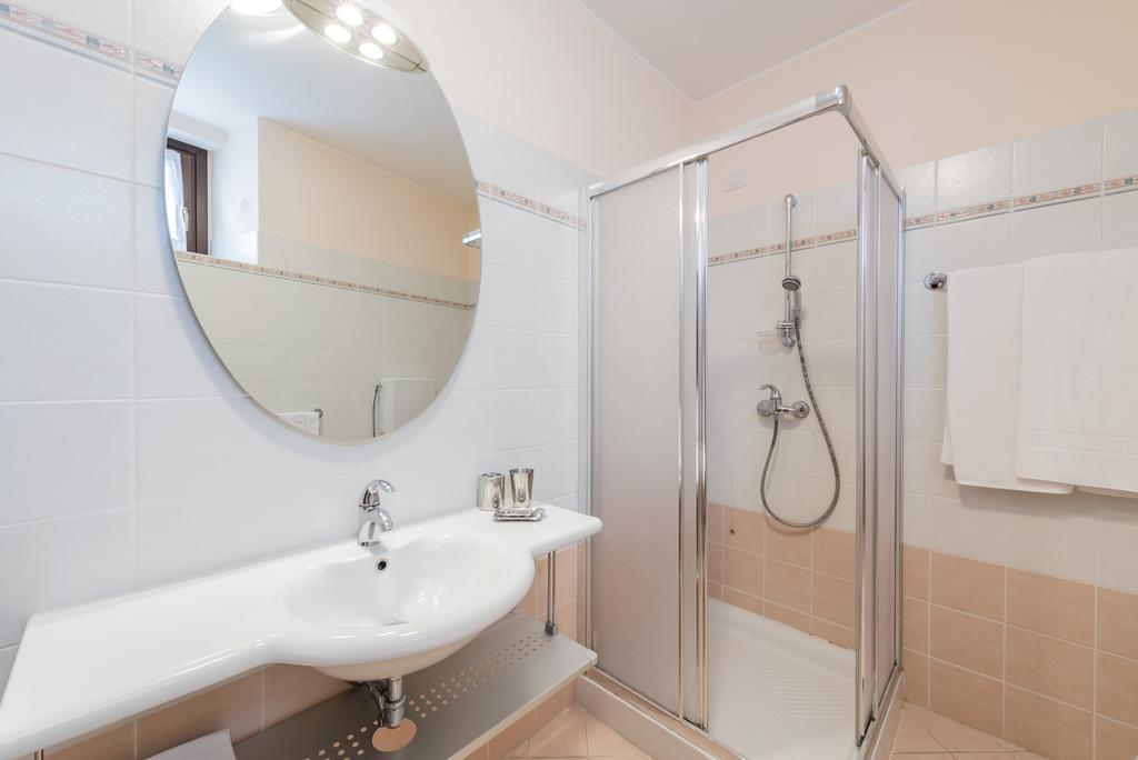 Villa Edy Apartments Tremezzina Dış mekan fotoğraf